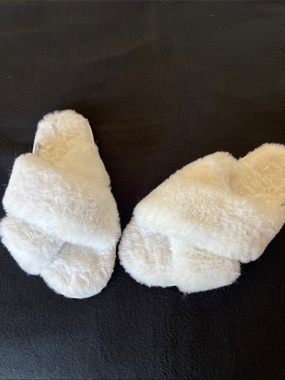 Women's Cream Faux-Fur Crossover Slide Slippers